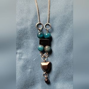 Long necklace without clasp